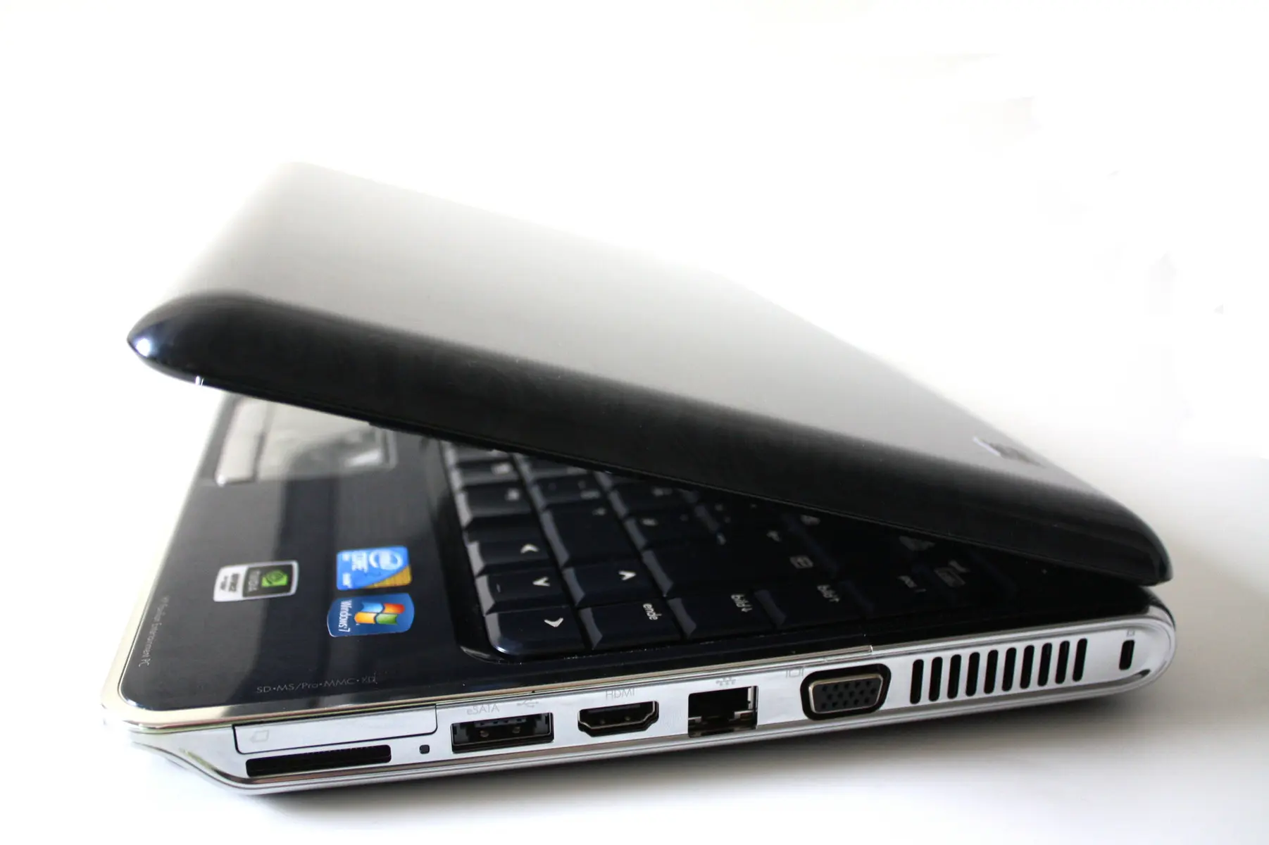 hewlett packard hp pavilion dv3 notebook pc - What are the specs of the HP Pavilion DV3 core i5