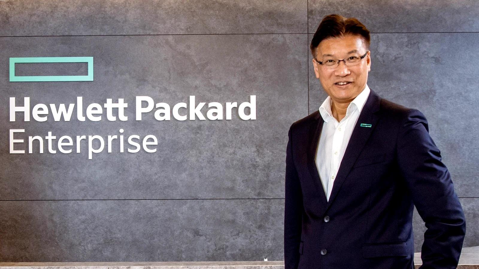 hewlett packard enterprise new ceo - Who is the CEO of HPE com