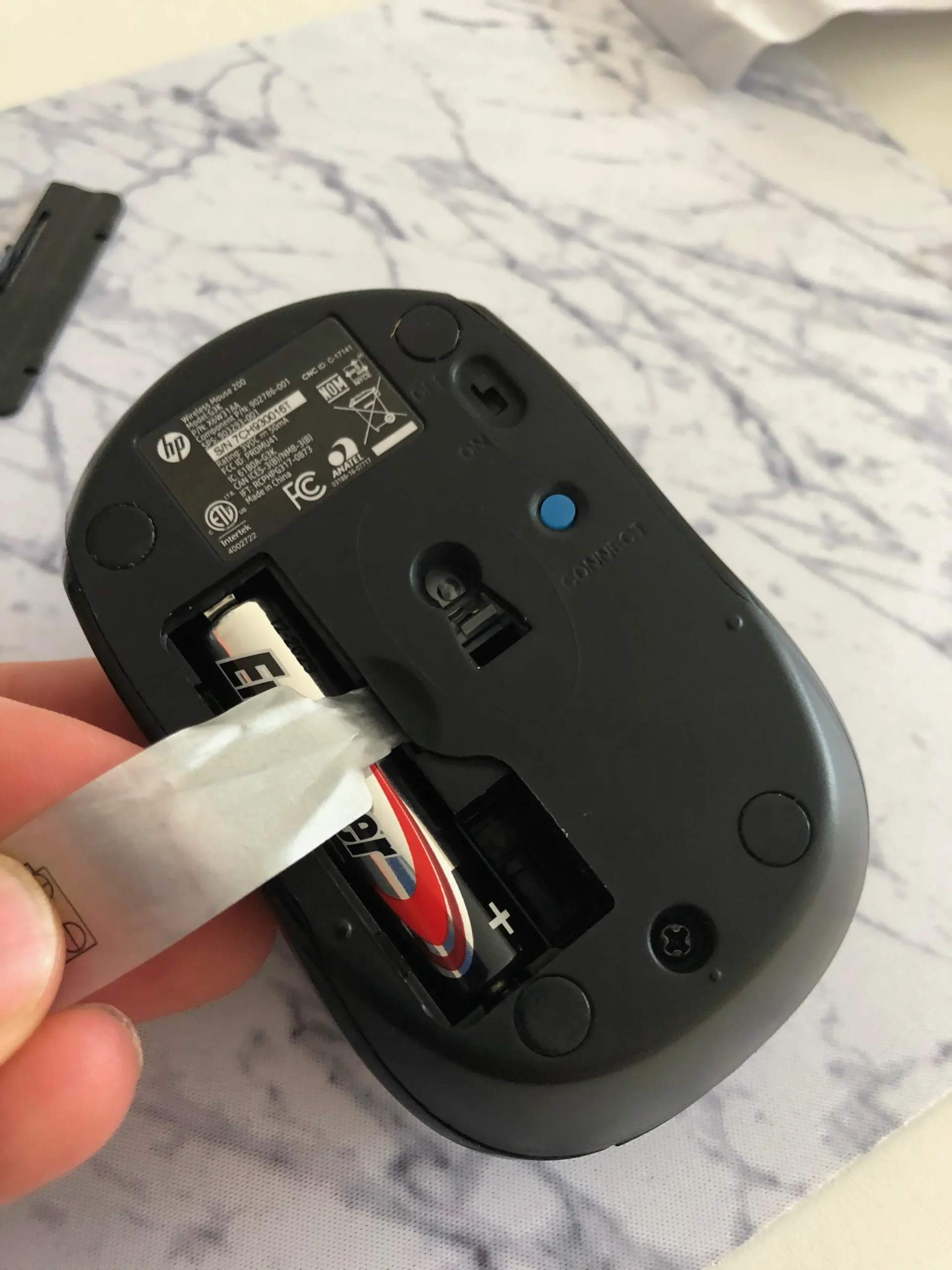 hewlett packard wireless mouse not working - Why is my wireless mouse not working even with new batteries